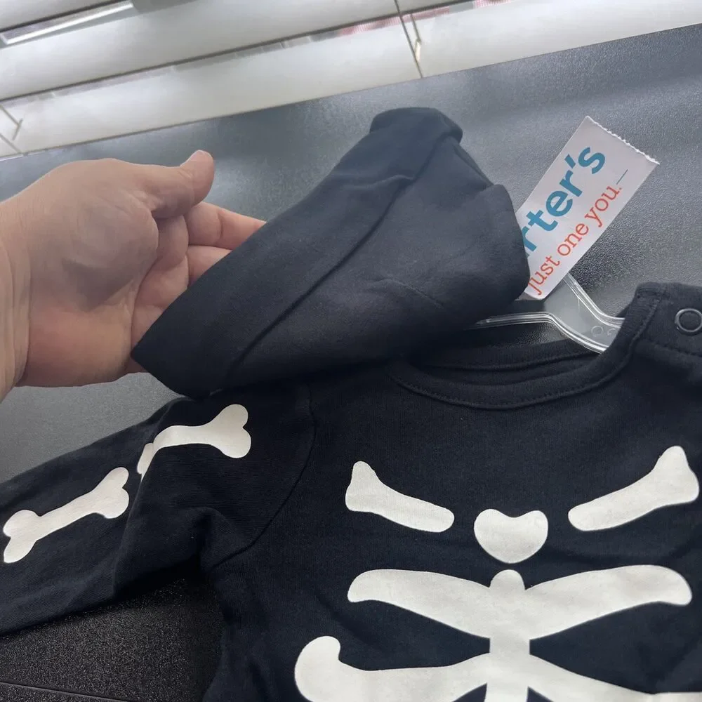 Newborn Halloween Outfit – Long Sleeve Skull – Carter’s & Cat & Jack Mix
